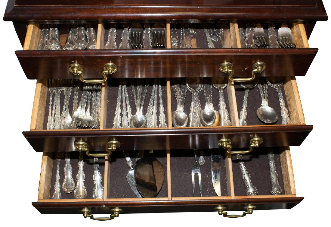 Set of Gorham Strasbourg Sterling Flatware (114) (1 of 6)