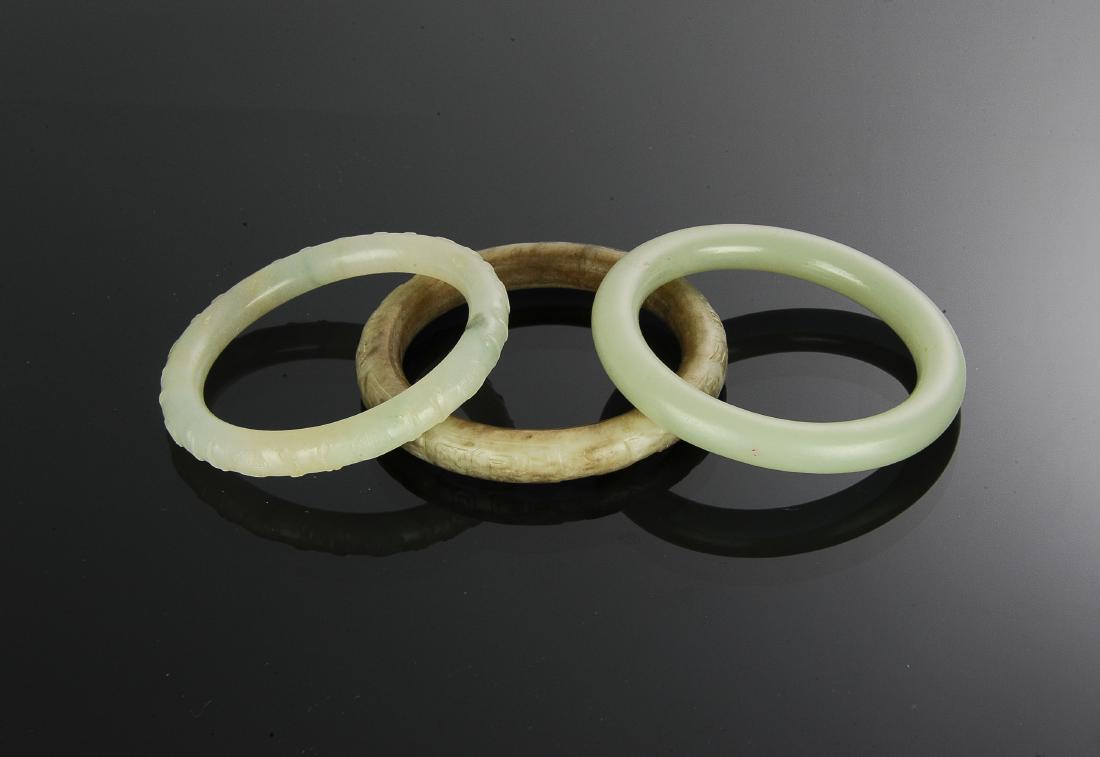3 Chinese Jade & Jadeite Bangles, Ming - Qing (1 of 10)