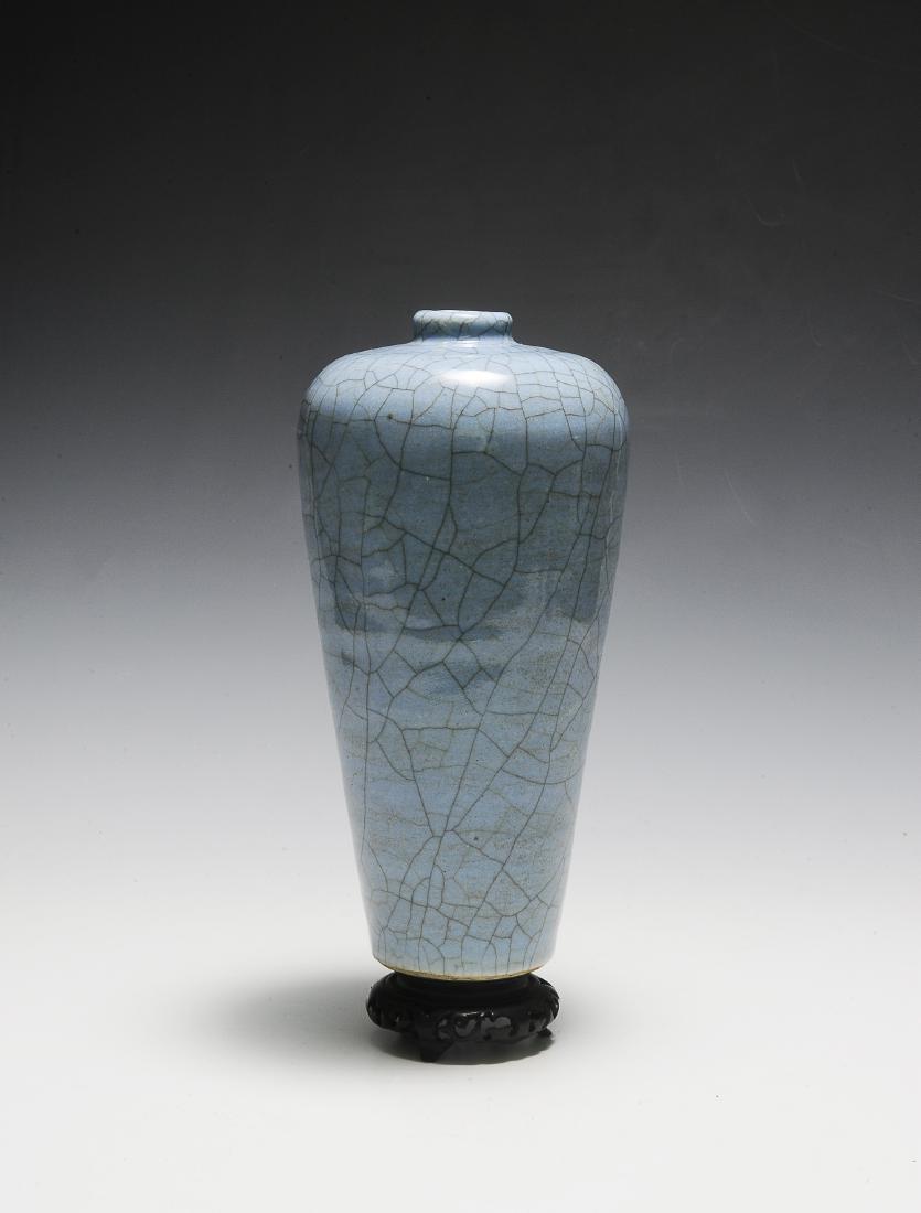Chinese Pale Blue Ge Glaze Meiping, 18th-19th Century (1 of 8)