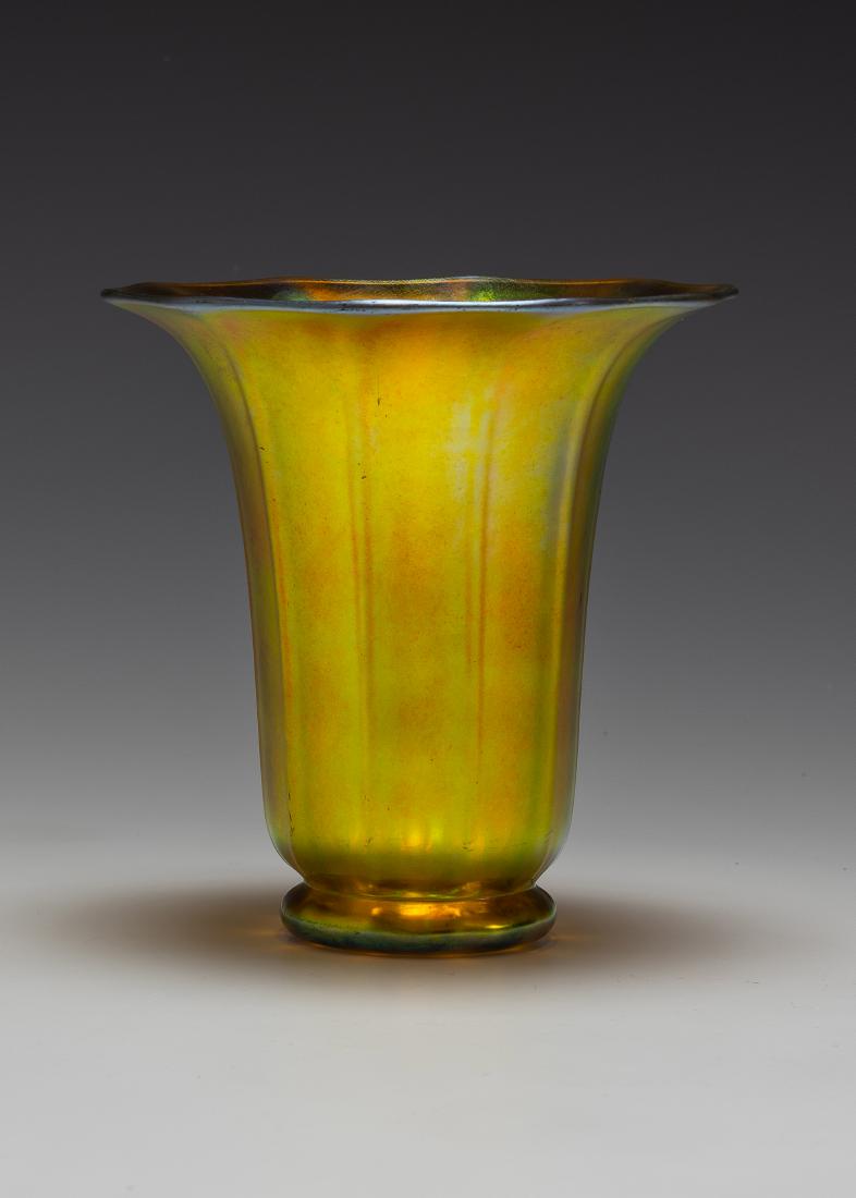 Steuben Aurene Trumpet Vase #913 (1 of 4)