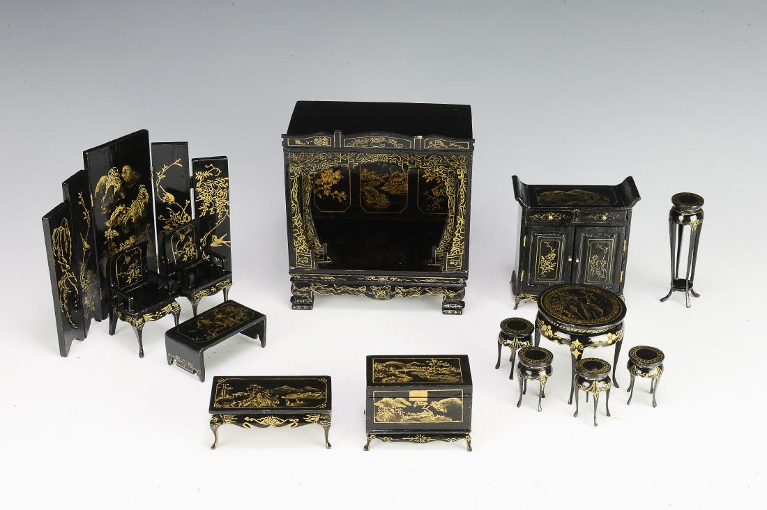 Wooden Lacquer Doll House Set in Box (1 of 3)