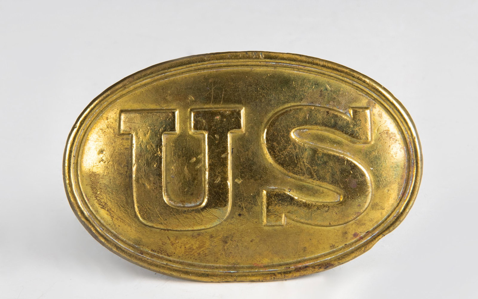 US Pattern 1839 'Puppy Paw' Belt Plate Boyd & Sons: US Federal Regulation pattern 1839 belt plate manufactured by Boyd & Sons, Boston. Full lead filled back with stamped mark. Dimensions are: 3 3/8 inches wide X 2 1/8 inches tall X 1/2 inch deep. All m