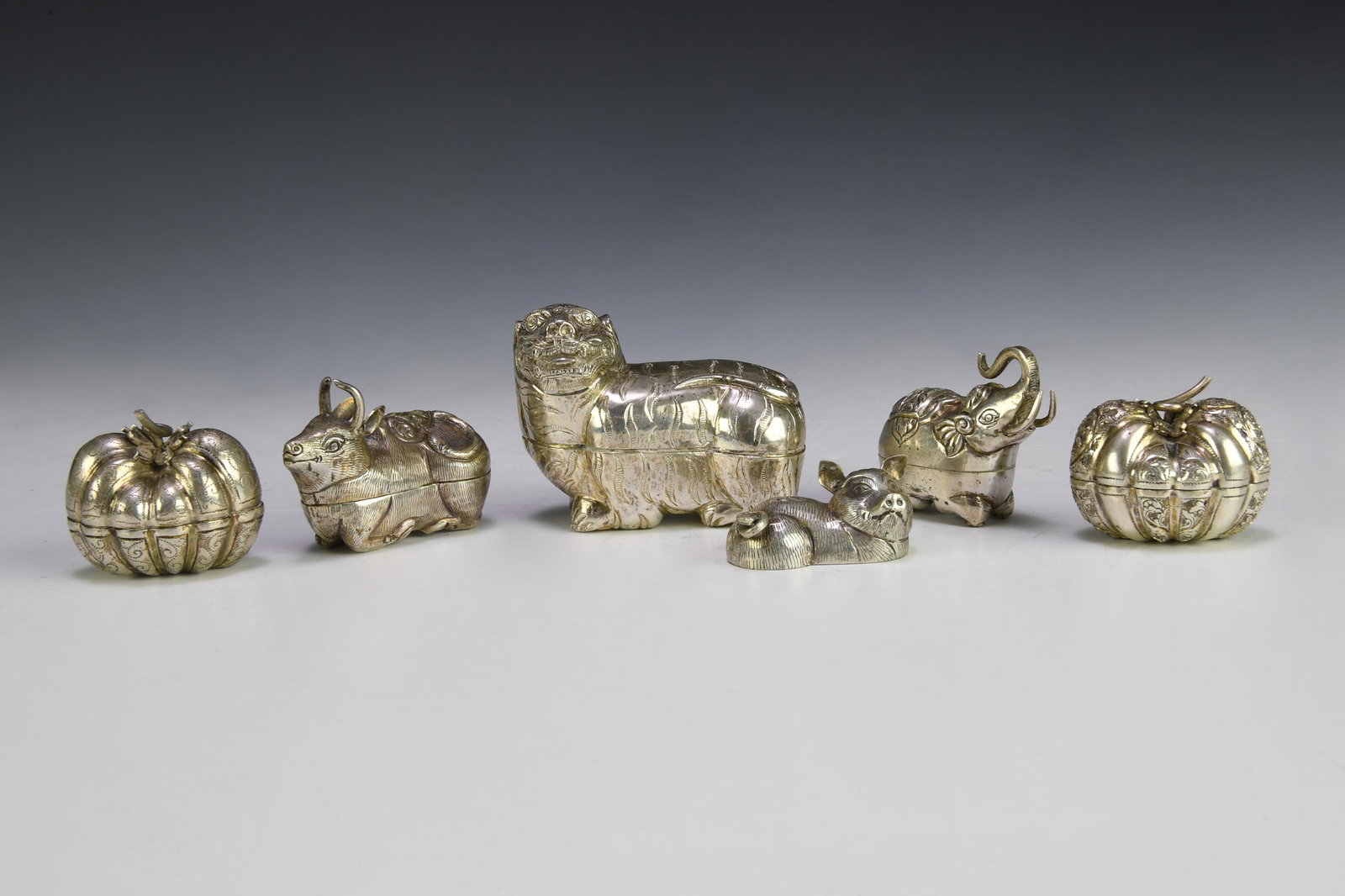 (6) Thai Silver Figural Boxes inc. Animals: Group of (6) Thai silver figural boxes in animal and gourd shapes: tiger, water buffalo, elephant, top of pig and two gourds with different decorations. Total weight 162.64 g (5.229 troy oz). Dimensio