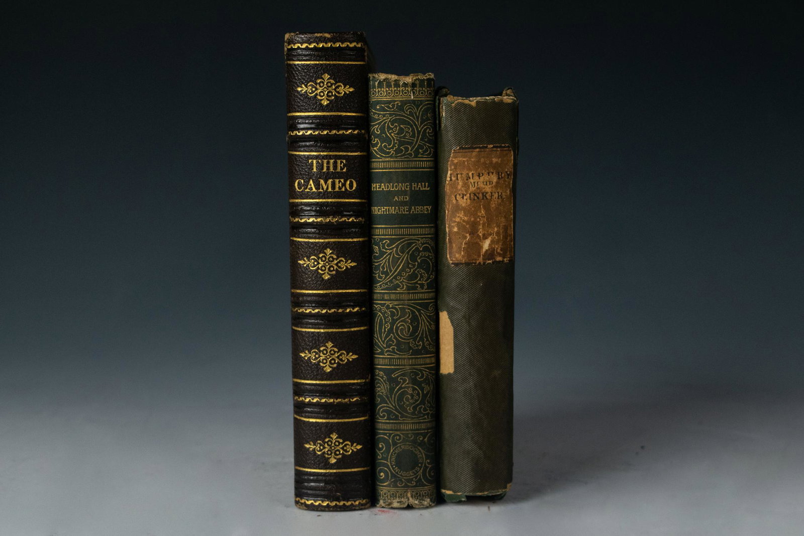 (3) Antiquarian Books, The Cameo, Humphrey Clinker: (3) antiquarian books. Group of antiquarian books: a) The Cameo : A Melange of Literature and the Arts, selected from the Bijou, published by William Pickering, London, 1831, 288 pages. 18mo, full gra