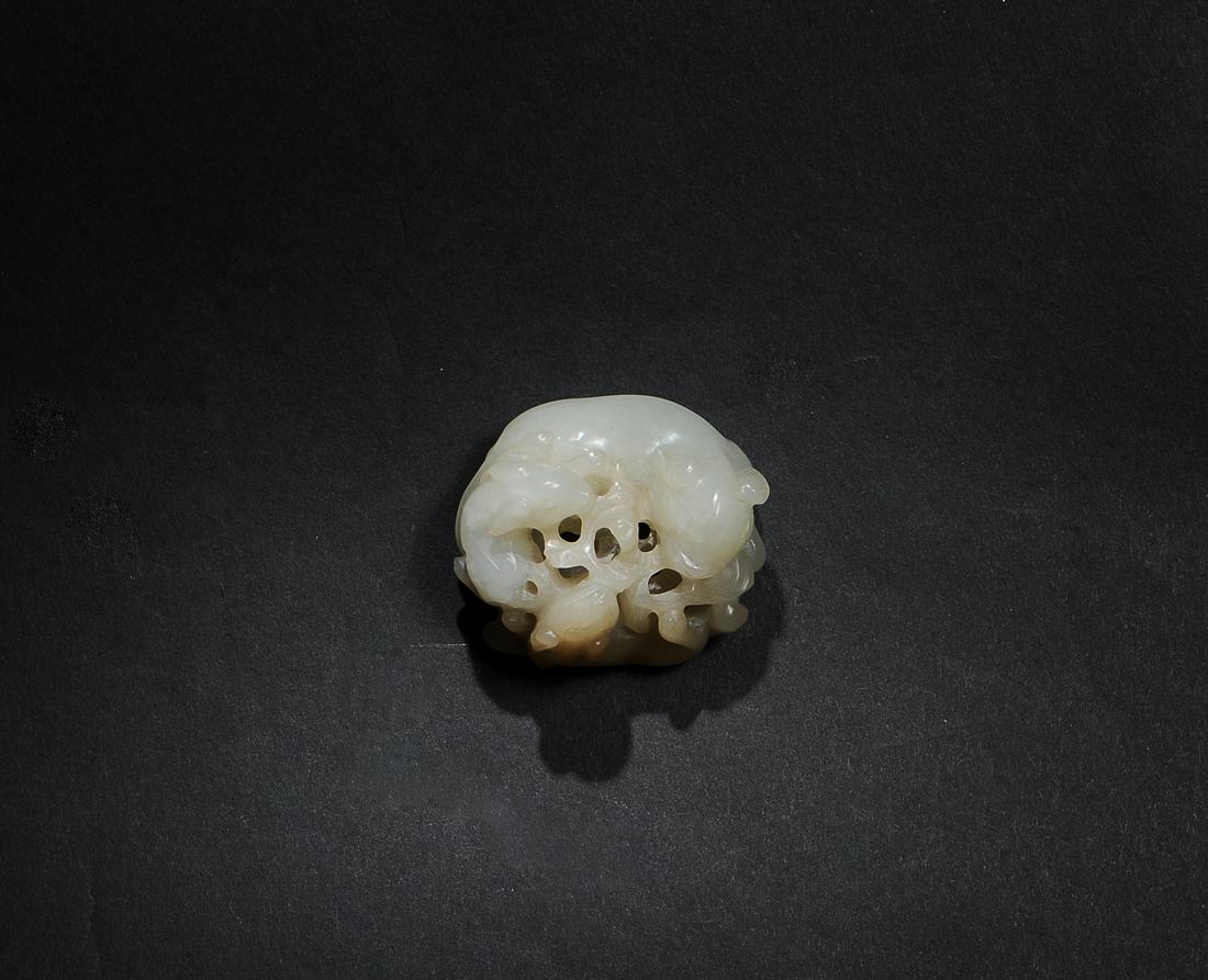 Chinese White Jade Carving of 3 Cats, 18th Century (1 of 2)