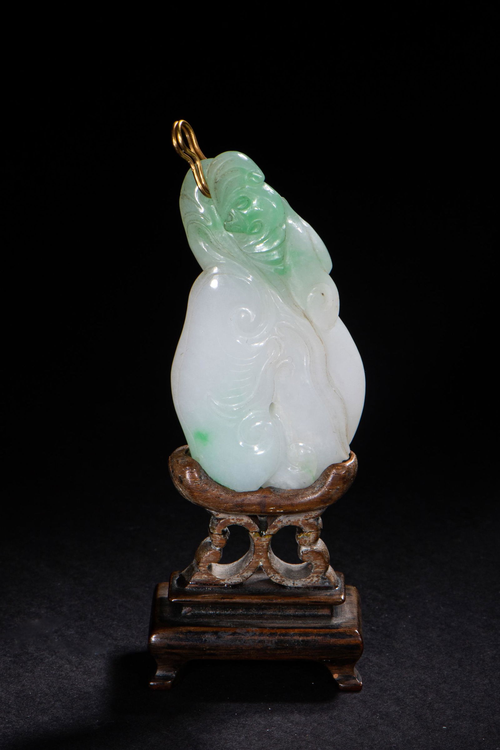 Chinese Jadeite Plaque with Lingzhi & Bat, 19th Century (1 of 4)