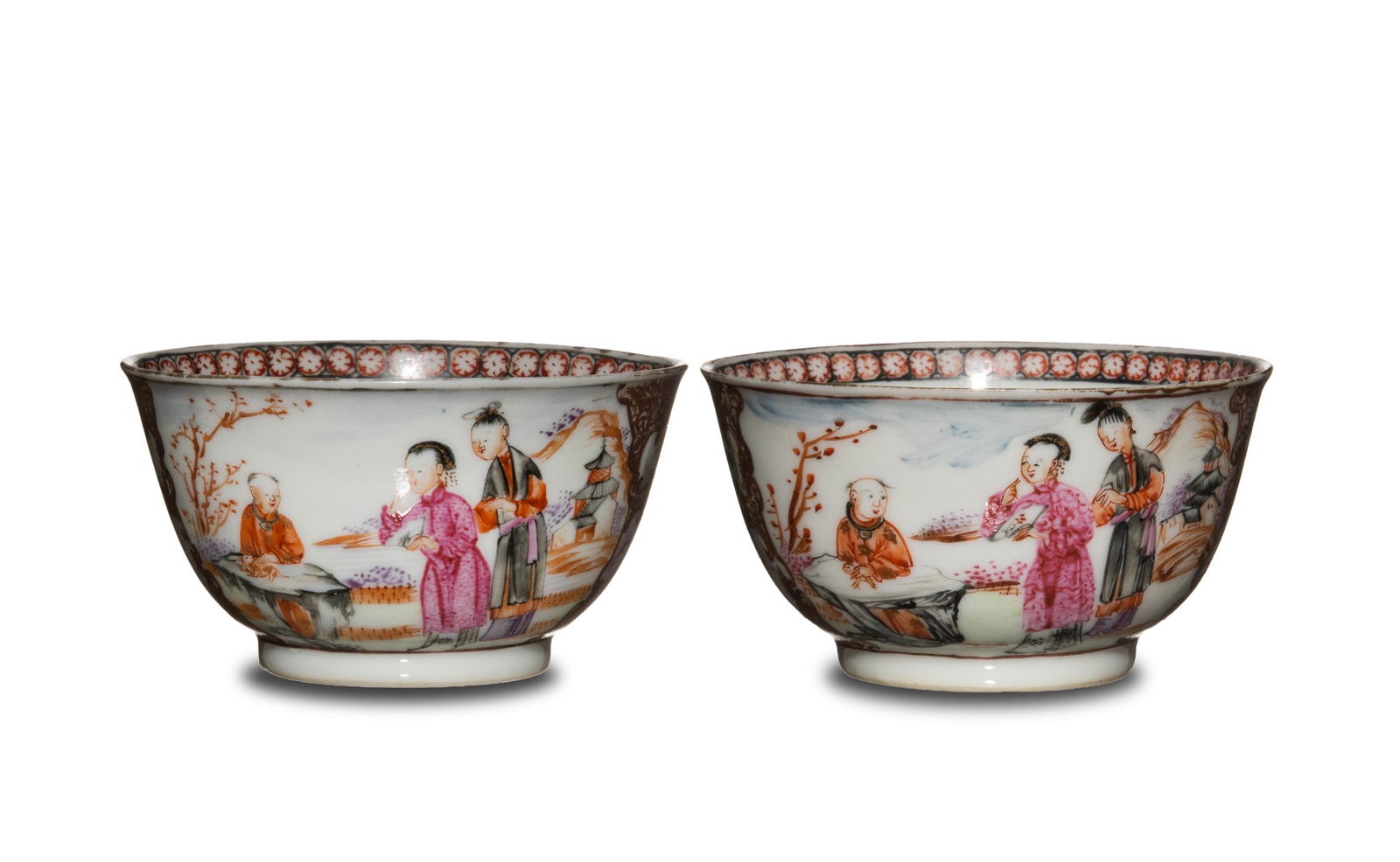 Pair of Chinese Export-Style Bowls, 18th Century (1 of 17)
