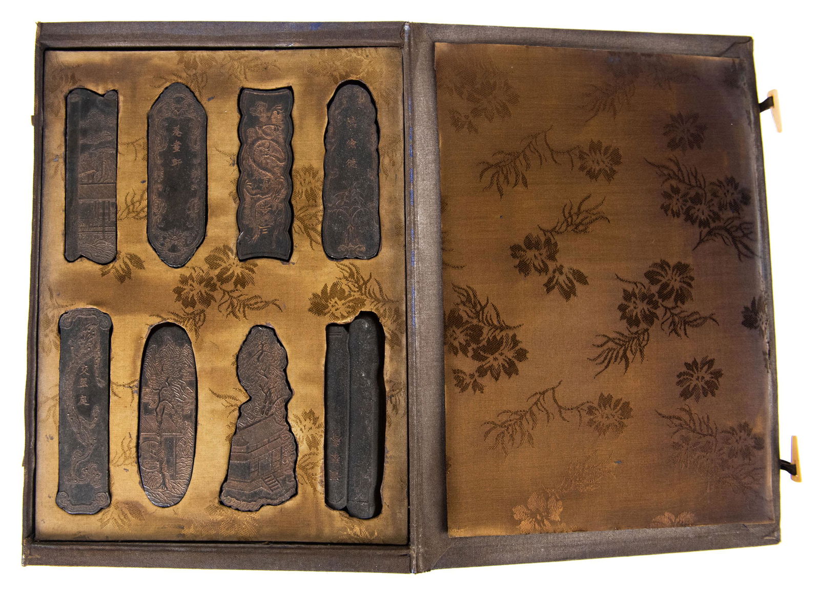 Set of 8 Inkstones in Silk Box, Republic (1 of 5)