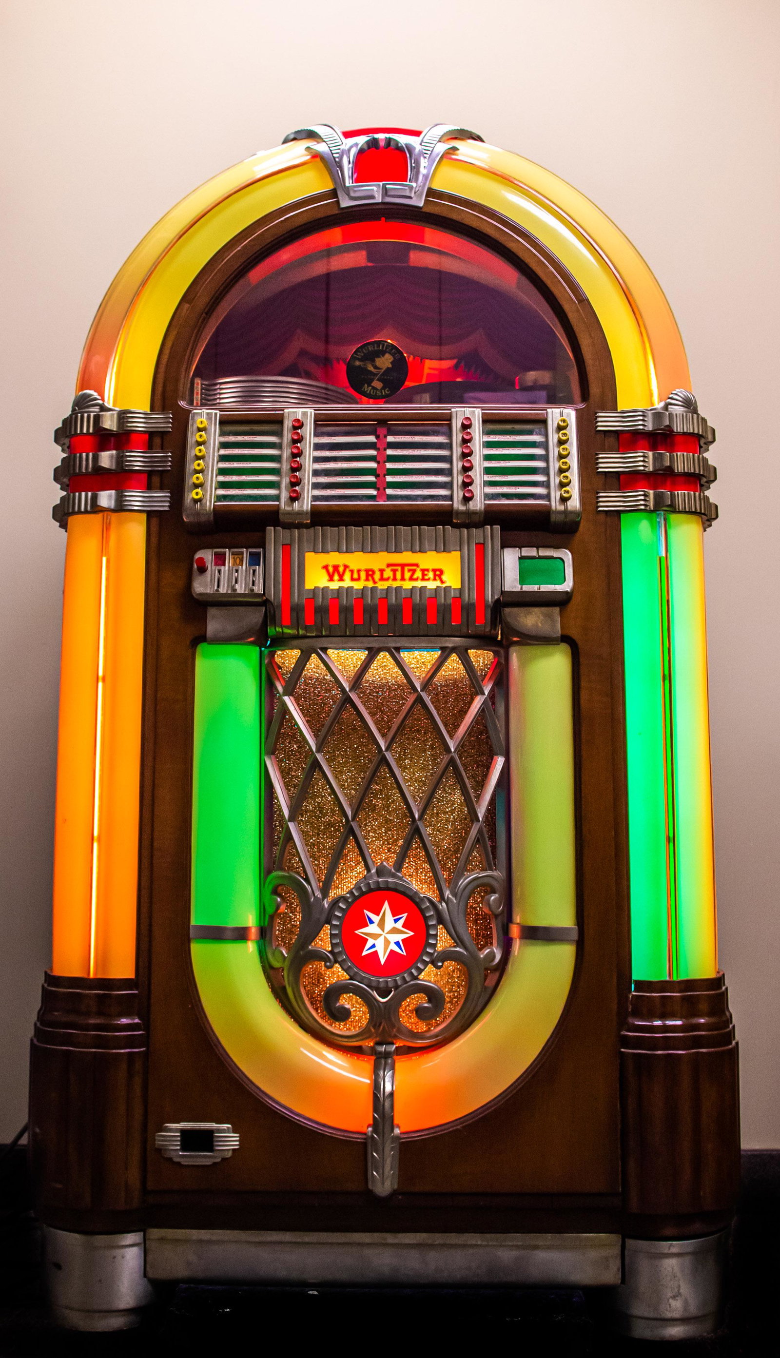 Original Wurlitzer 1015 Bubbler Juke Box: The Rudolph Wurlitzer Company (American, founded 1856) mixed materials. Original Wurlitzer 1015 Bubbler juke box that plays 78 rpm records. Dimensions: 57 inches tall X 30 inches wide X 22 inches deep