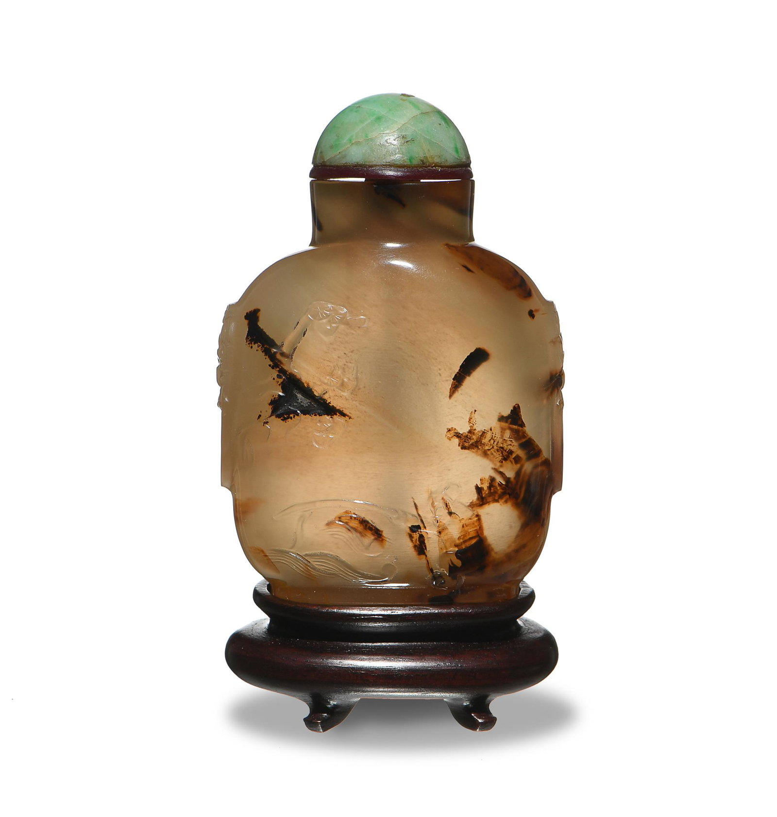 Chinese Agate Snuff Bottle, 18th Century: A Chinese agate snuff bottle dating from the 18th century. The snuff bottle has a carving of a fisherman beneath a pine tree with lion heads holding engaged rings at the shoulders. It has a jadeite st