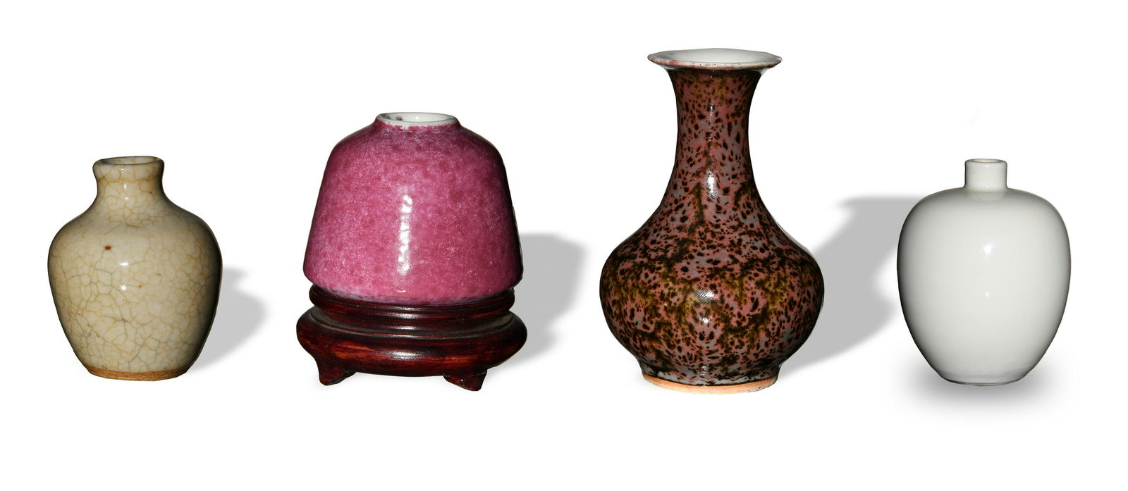 Group of 4 Chinese Porcelains, 18-19th Century (1 of 7)