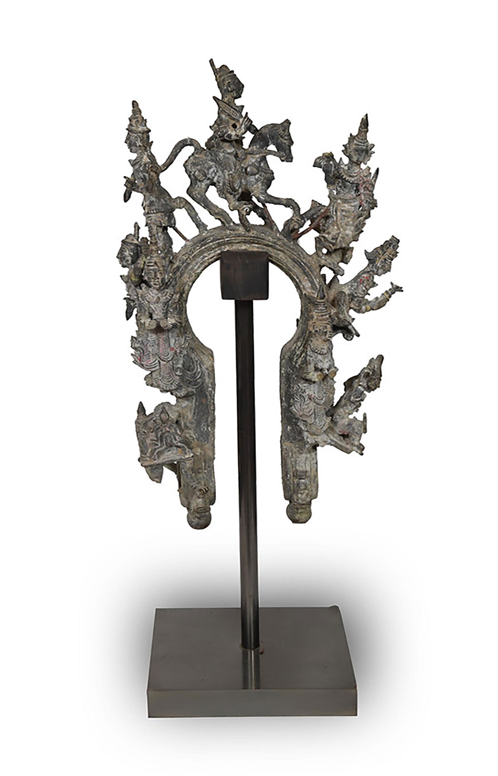 Fine 19th Century Burmese Temple Bronze Bell Bracket (1 of 11)