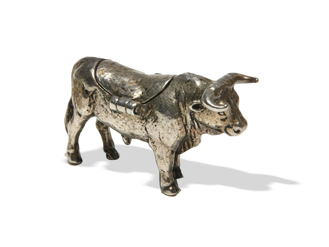 Figural Sterling Silver Figural Bull Pillbox (1 of 6)