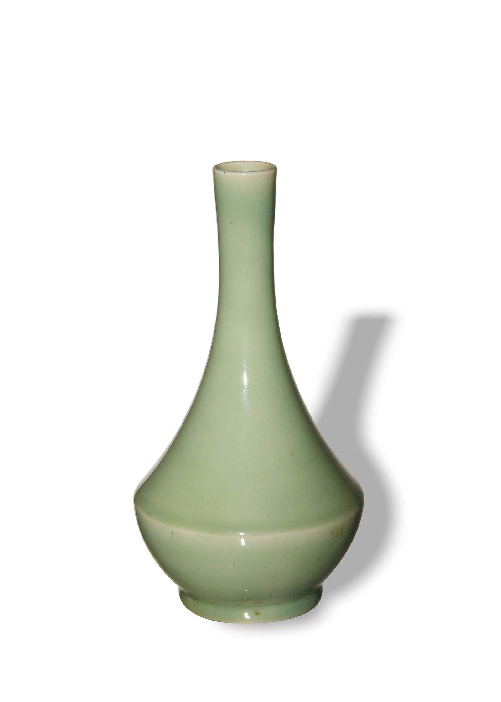 Chinese Celadon Glazed Vase, 19th Century (1 of 8)