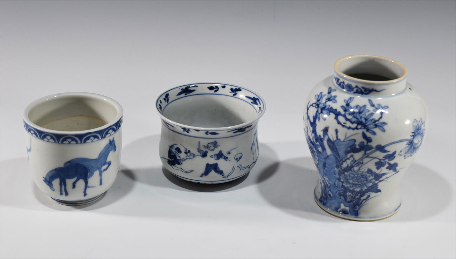 Group of 3 Blue and White Porcelains, 19/20th Century (1 of 6)