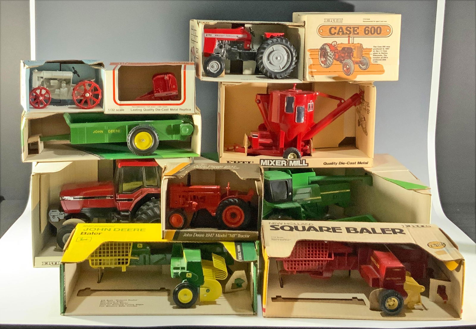 11 Boxed Ertl Farm Toys, John Deere, Case Etc. (1 of 11)