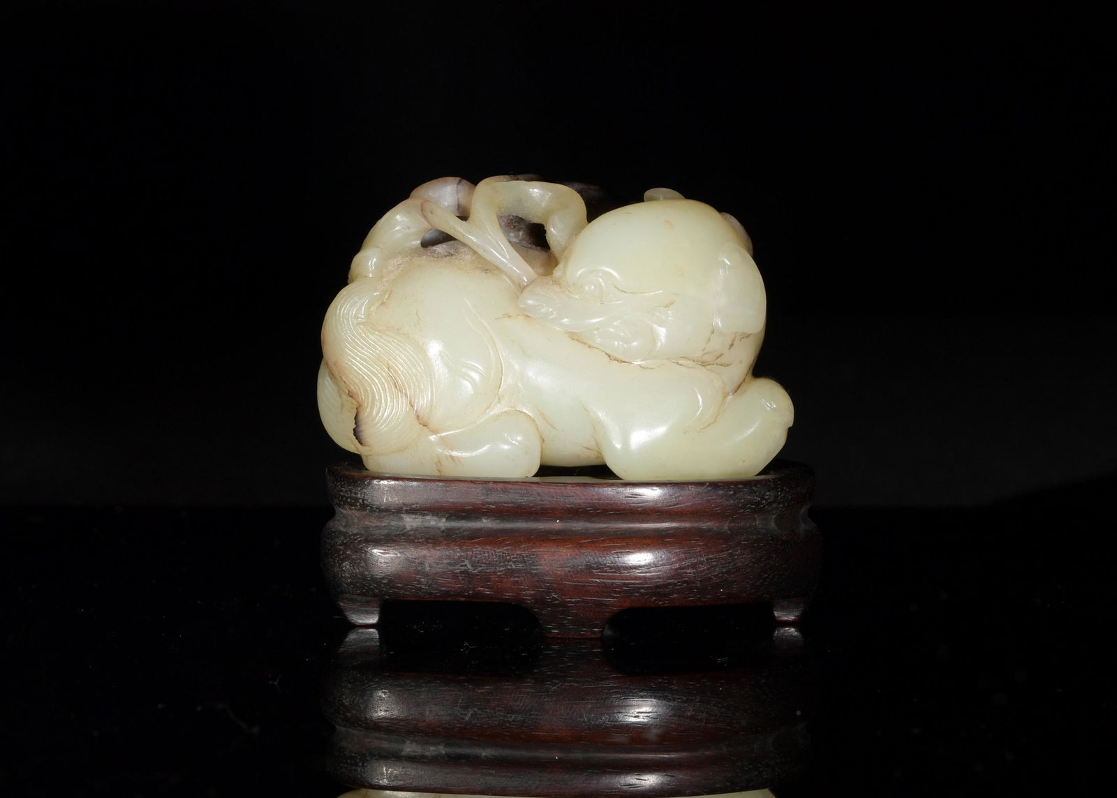 Chinese Jade Carved Beast with Hardwood Base, Ming (1 of 10)