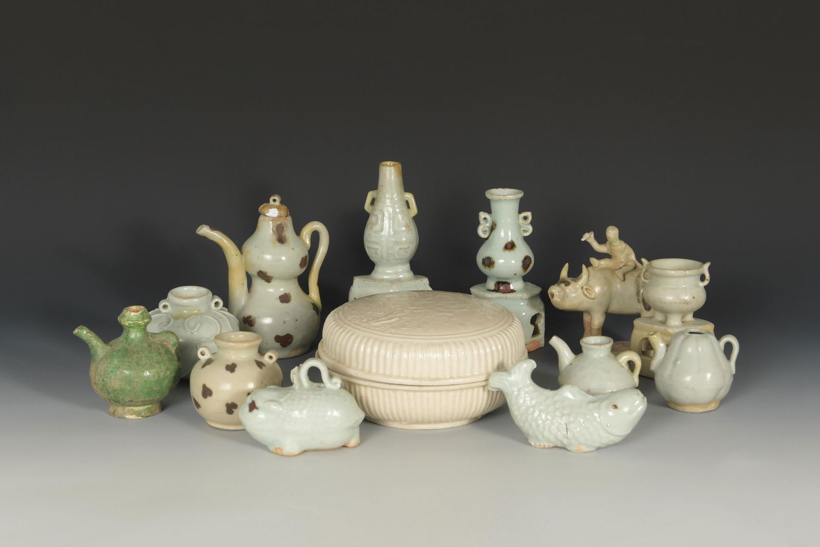 Group of 13 Chinese Porcelains, Song or Yuan (1 of 12)