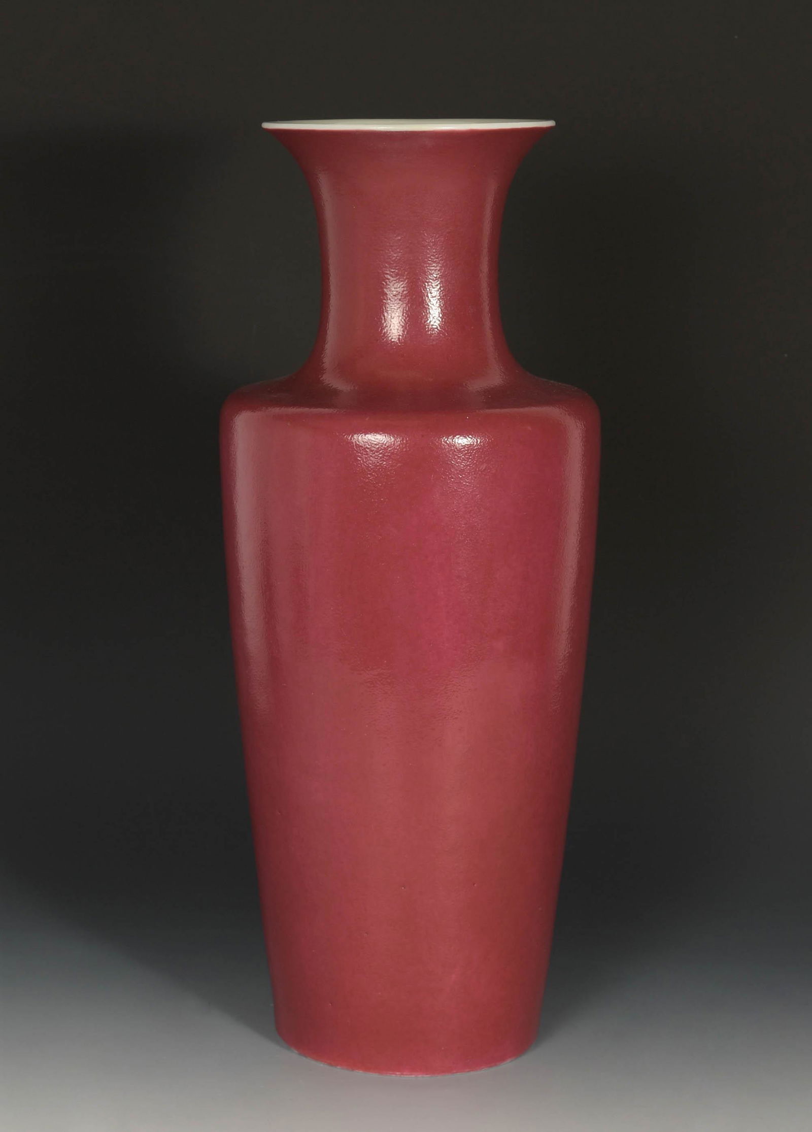 Chinese Ruby Red Vase, 19th Century (1 of 4)
