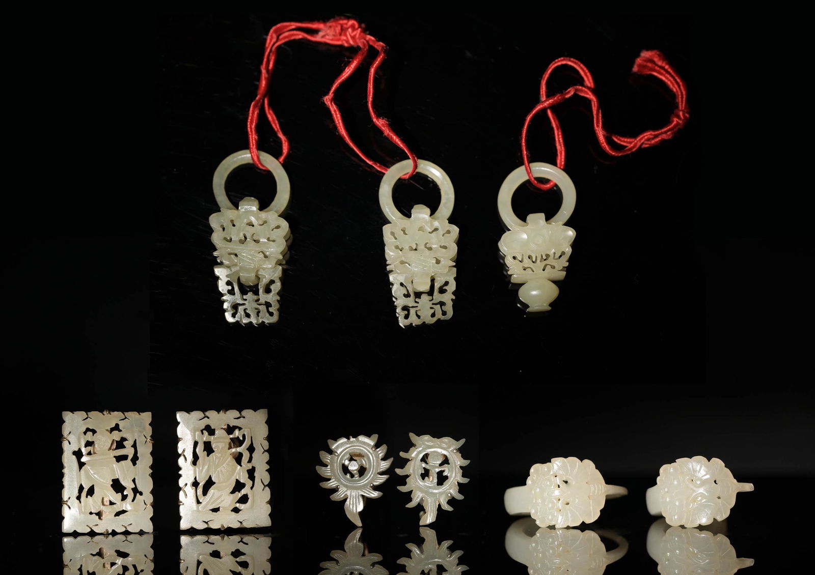 9 Pieces of Chinese Jade Jewelry, 18-19th Century (1 of 6)