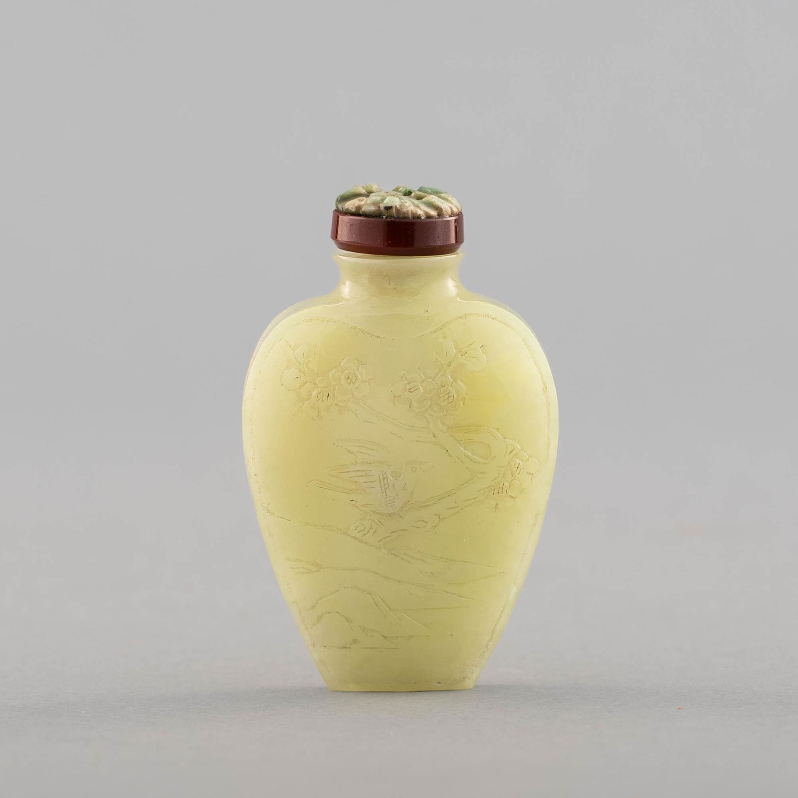 A Chinese celadon jade snuff bottle, 19th century (1 of 9)