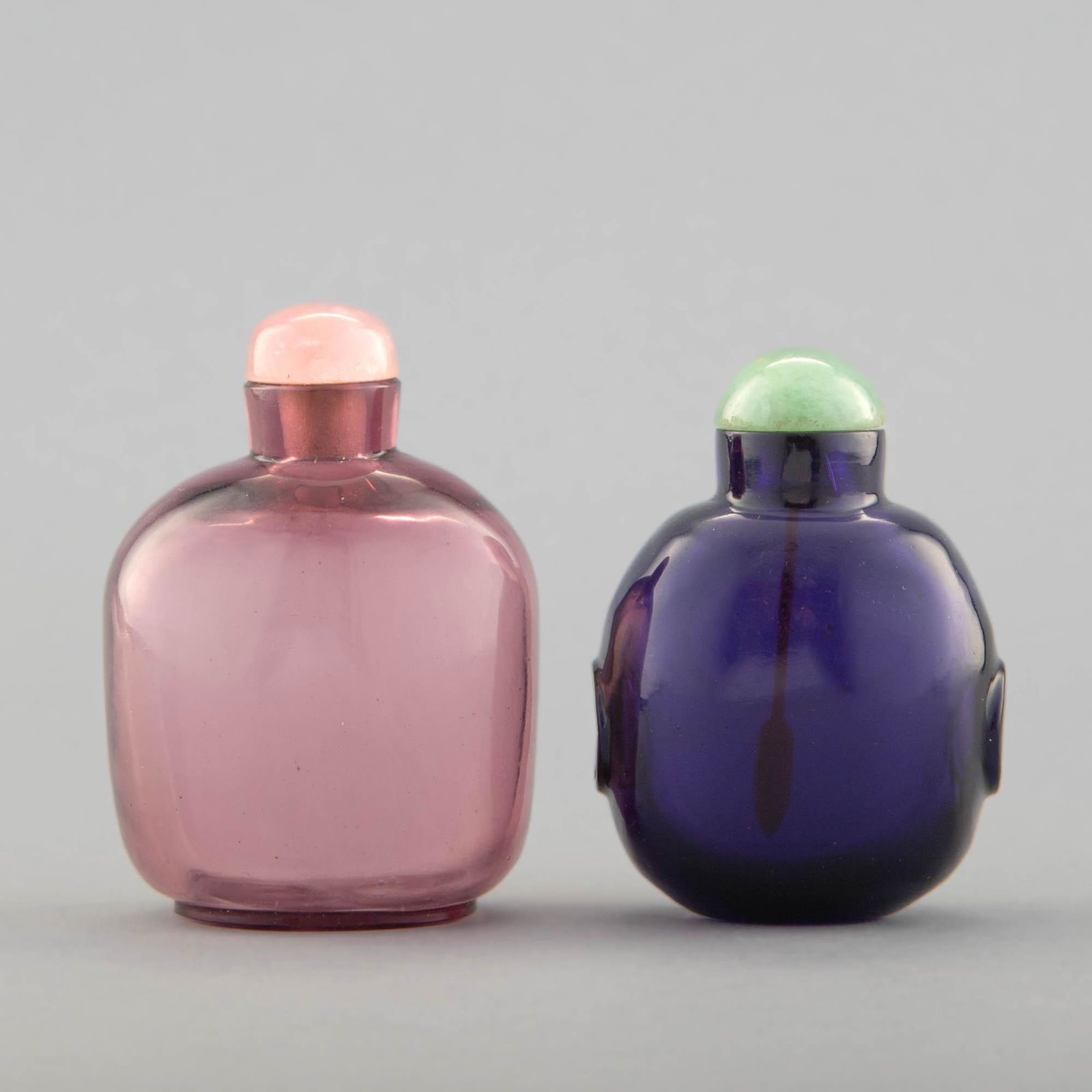 Two Chinese Peking glass snuff bottles, 19th century (1 of 7)