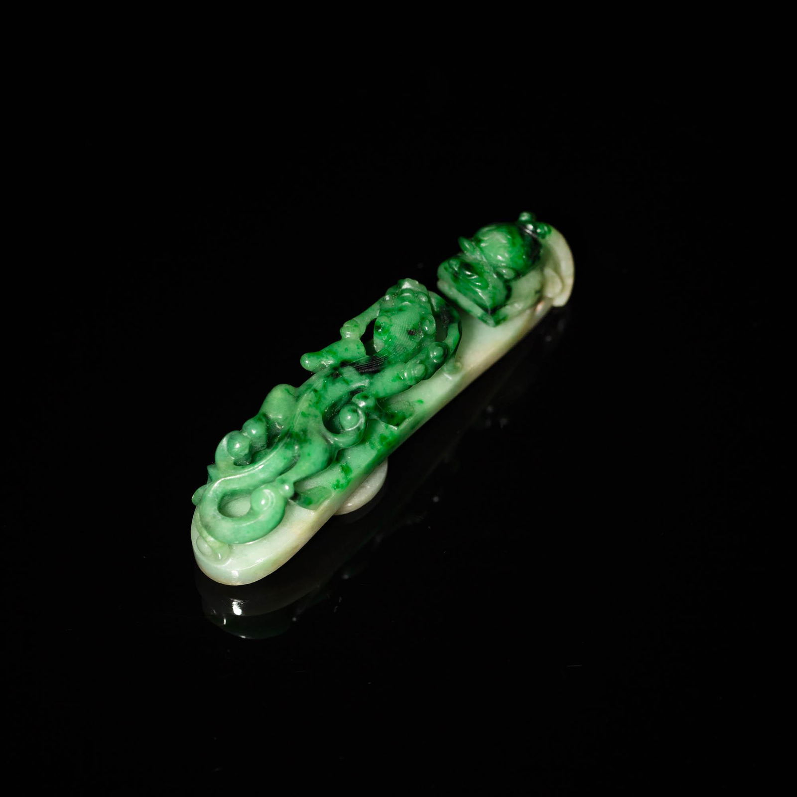 A Chinese jadeite dragon hook, 18th/19th century (1 of 6)