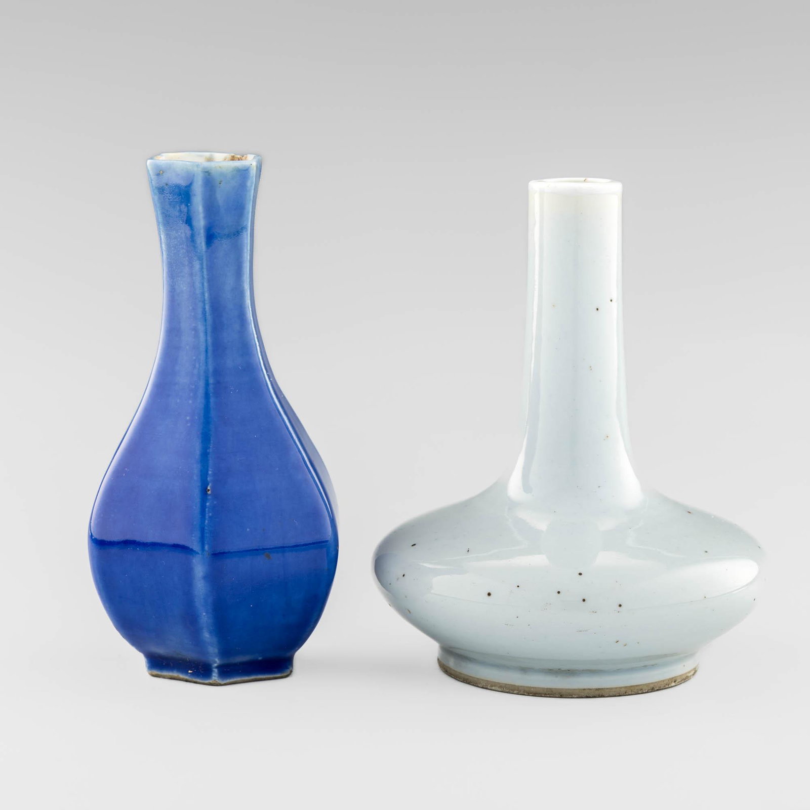 Two Chinese monochrome vases, 19th century (1 of 13)