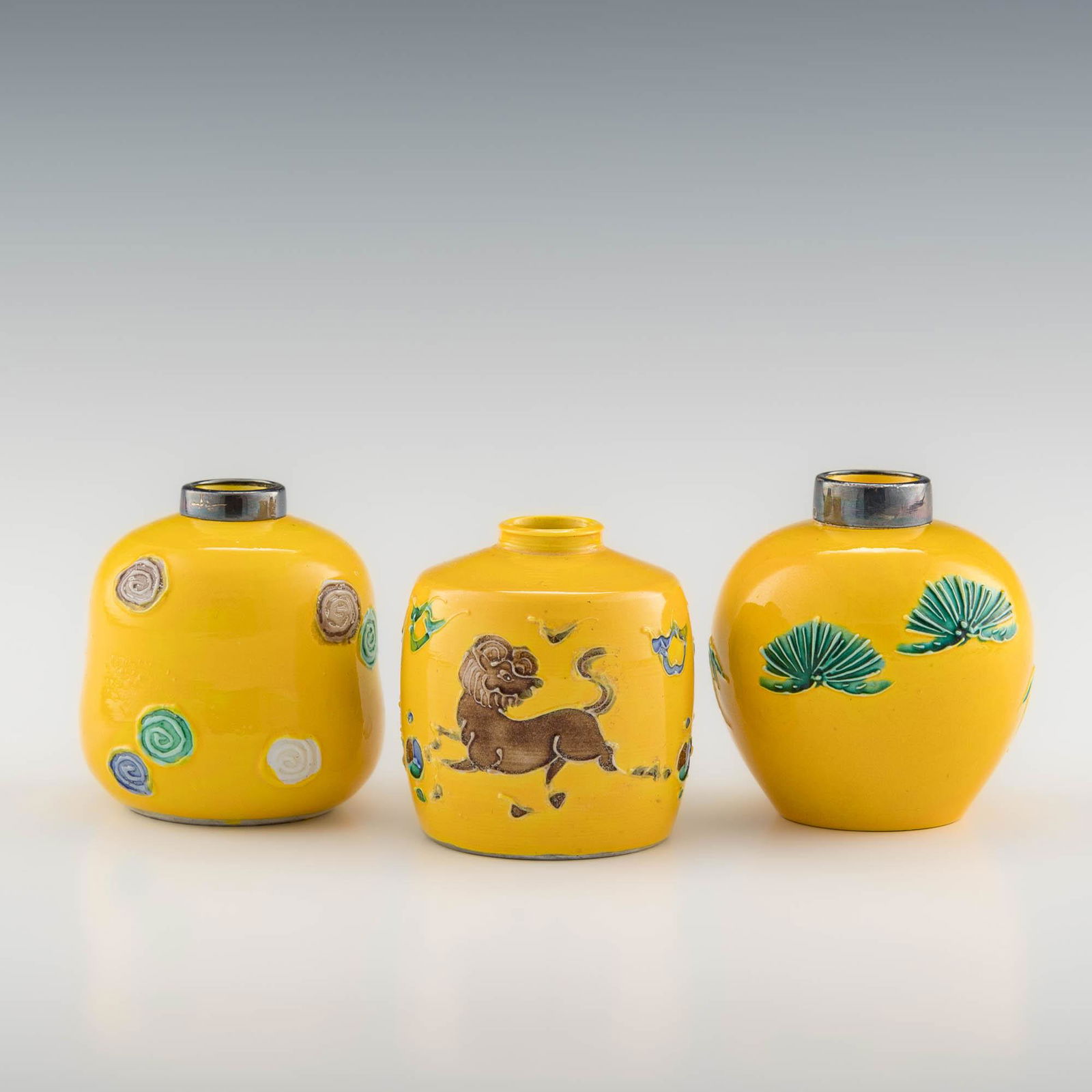 Three Japanese Eiraku miniature vases, Meiji era (1 of 6)