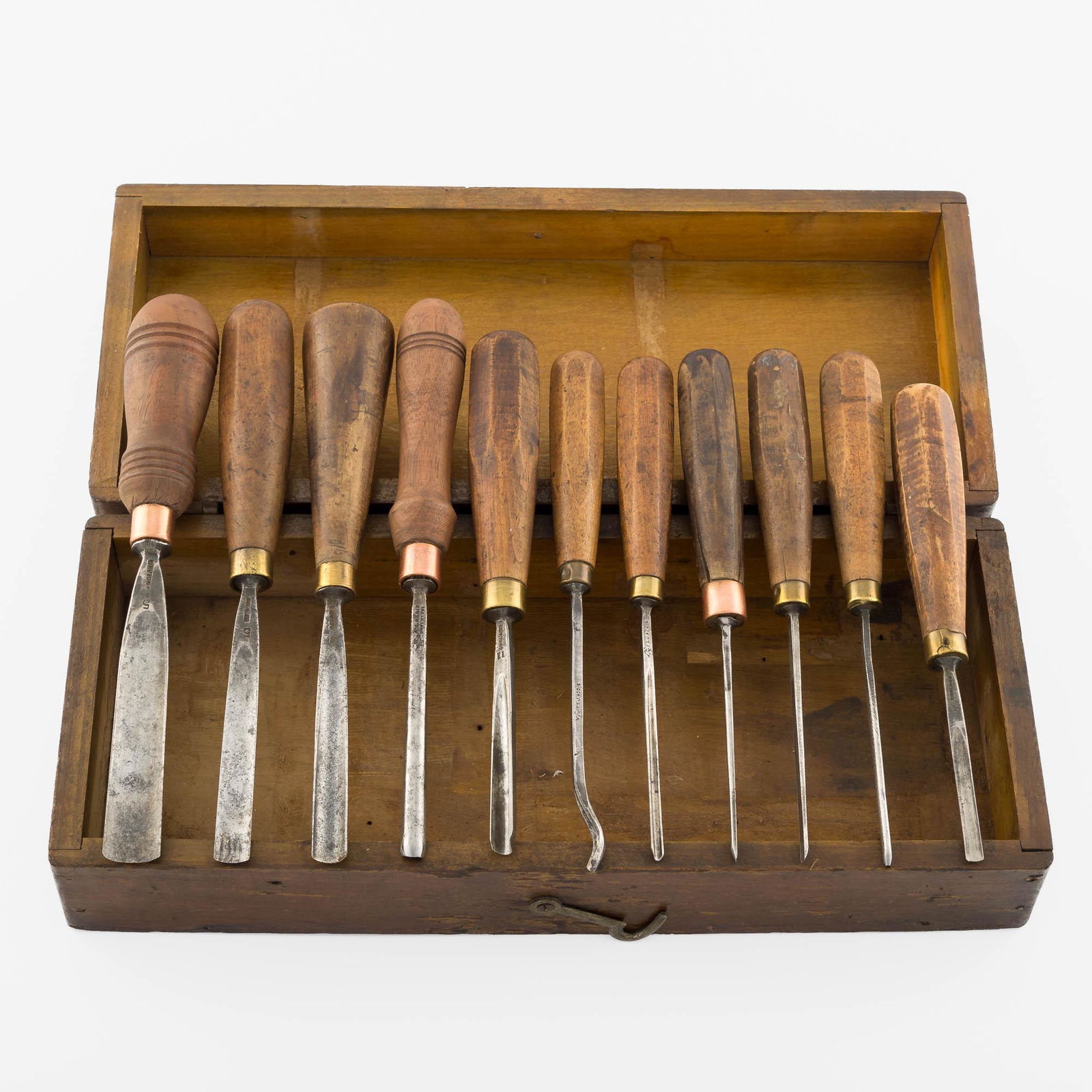 A group of eleven S.J. Addis woodworking tools, Sheffield firm Ward & Payne, England, 1895 - 1915 (1 of 9)
