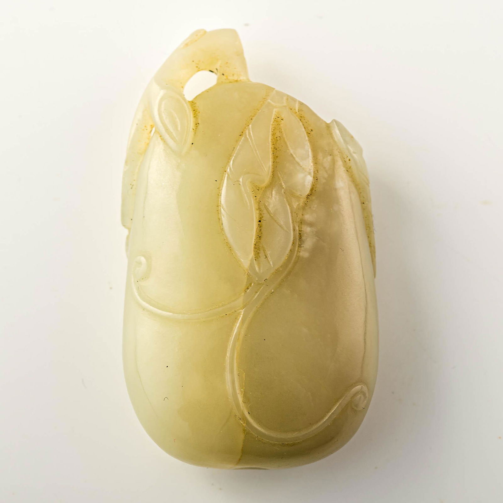 A Chinese melon-form jade snuff bottle, 18th century (1 of 6)