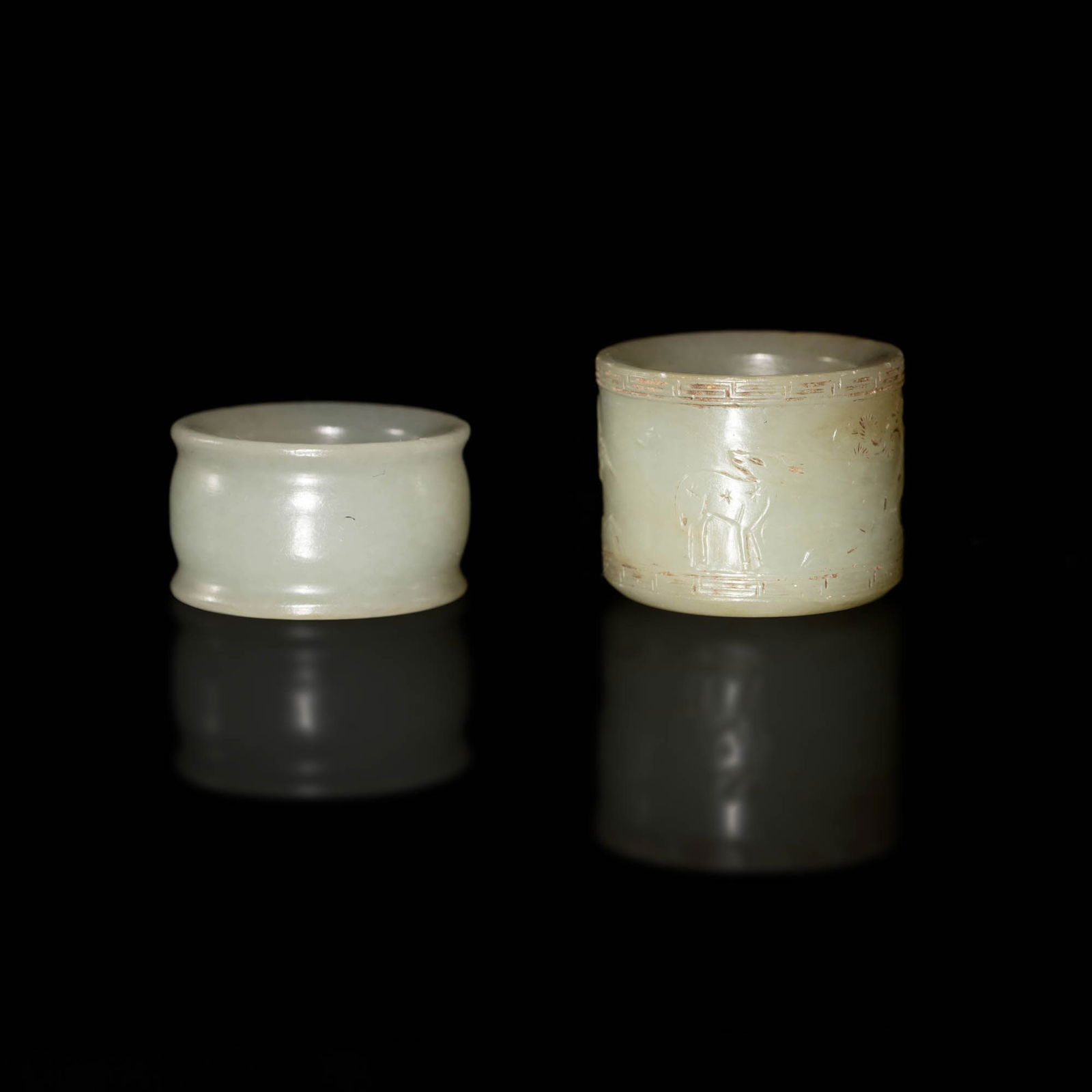 Two Chinese carved jade archer's rings, Qing dynasty (1 of 5)
