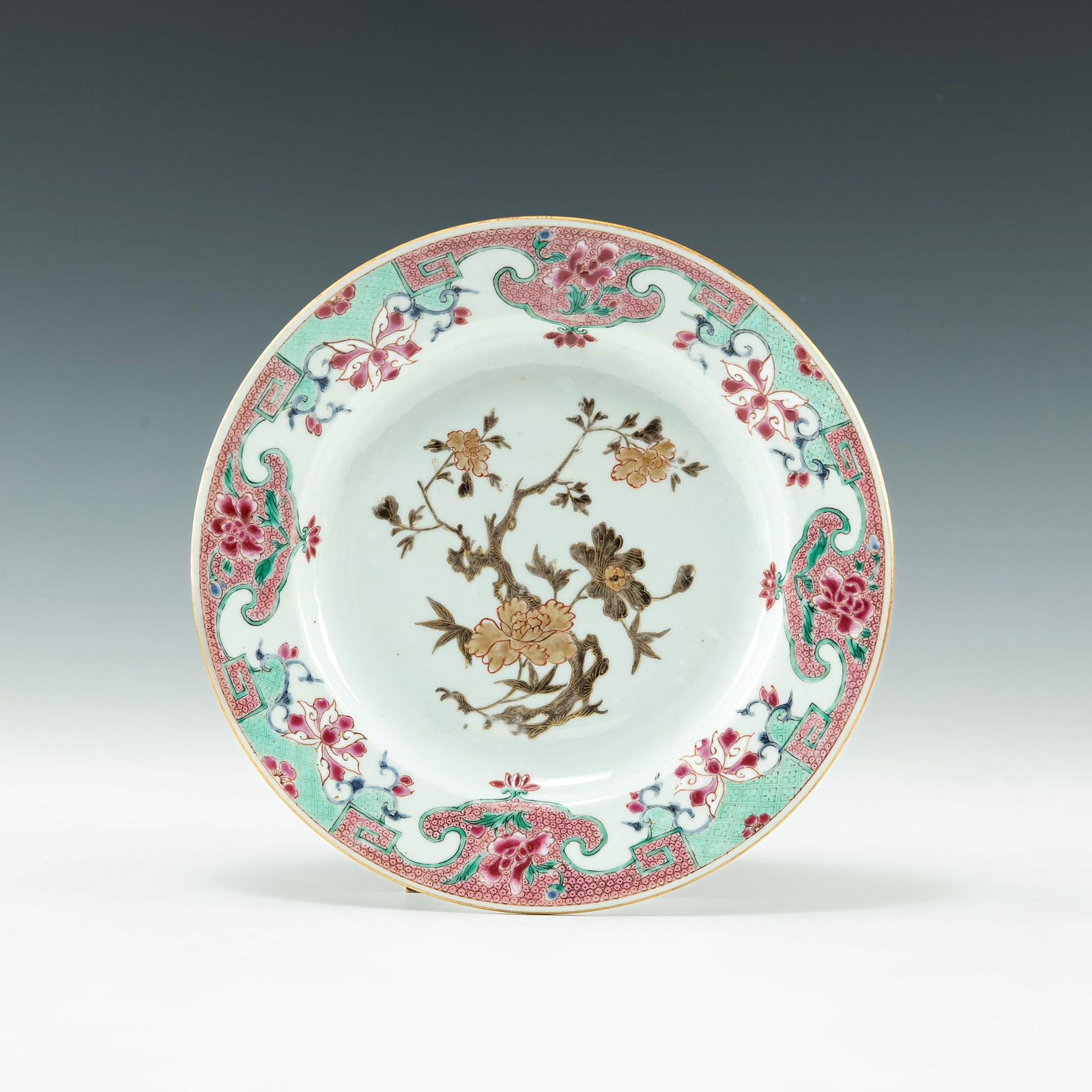 A Chinese export famille rose plate, 18th century (1 of 3)