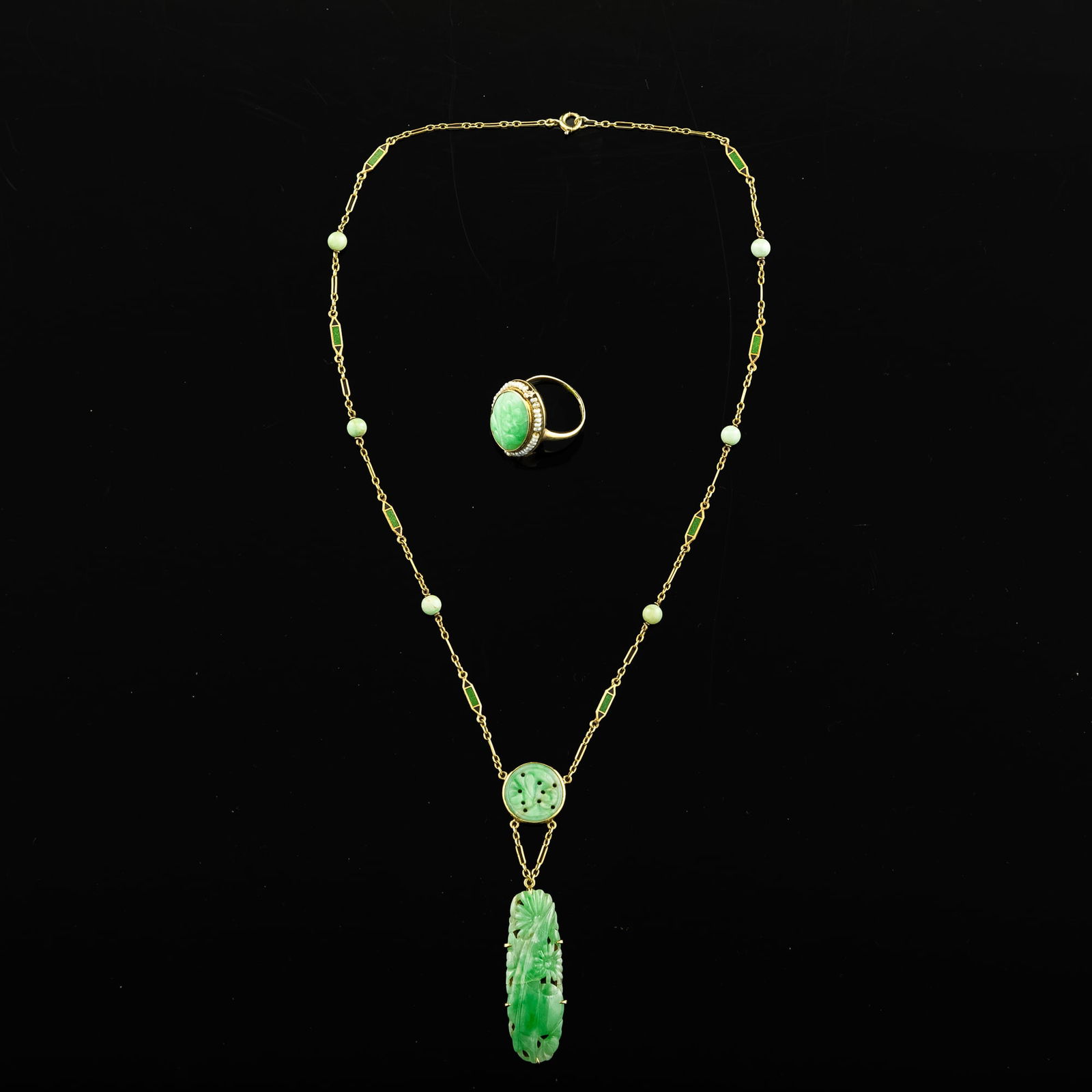 A Chinese jadeite necklace and ring, Republic period (1 of 5)