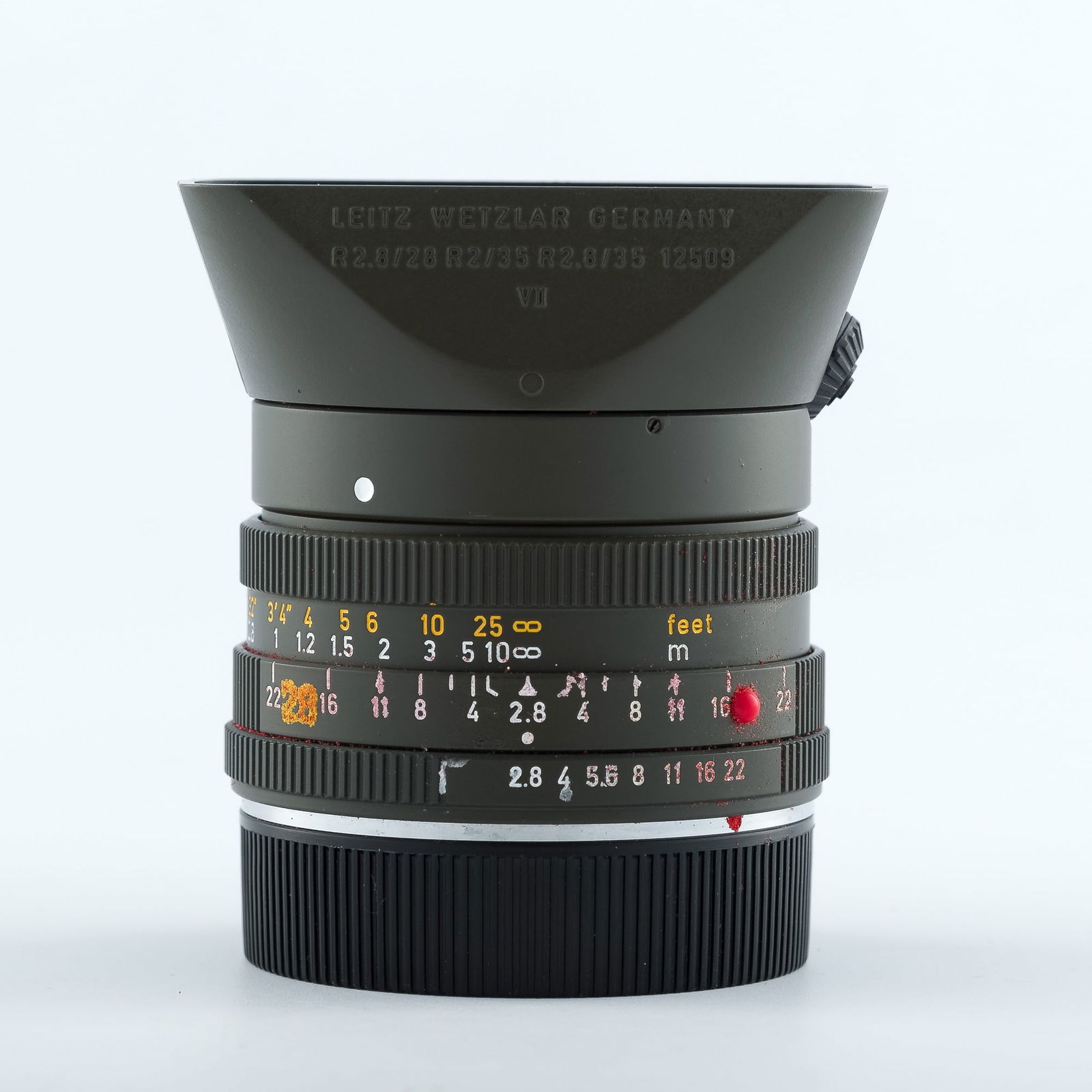 A Leica Elmarit-R 1:2.8/28 lens, around 1977 (1 of 14)