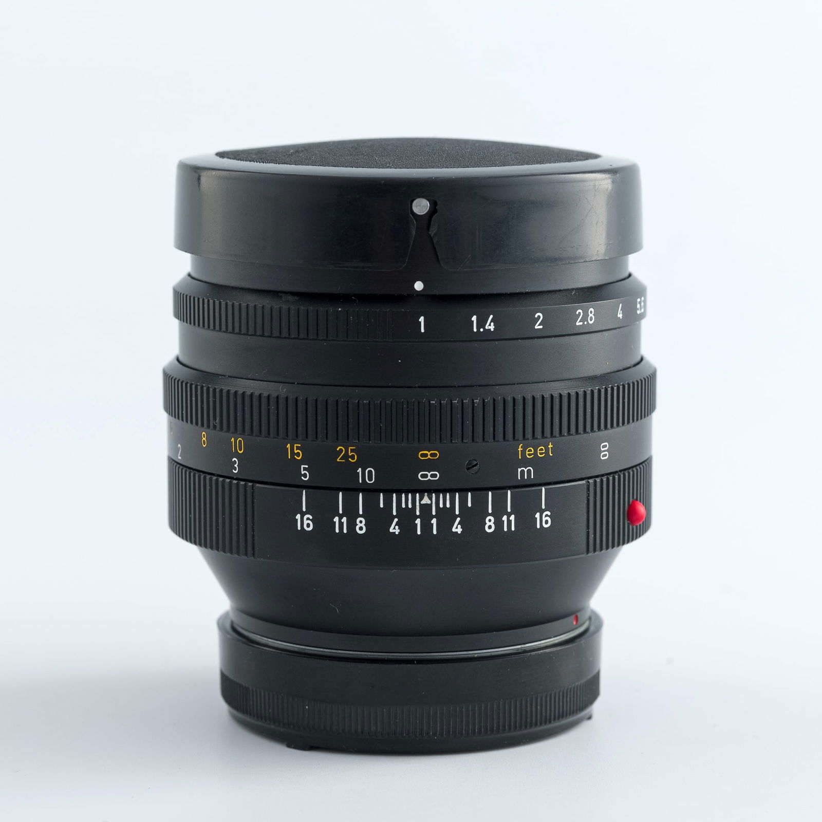 A Leica Noctilux 1:1/50 lens, around 1975 (1 of 6)