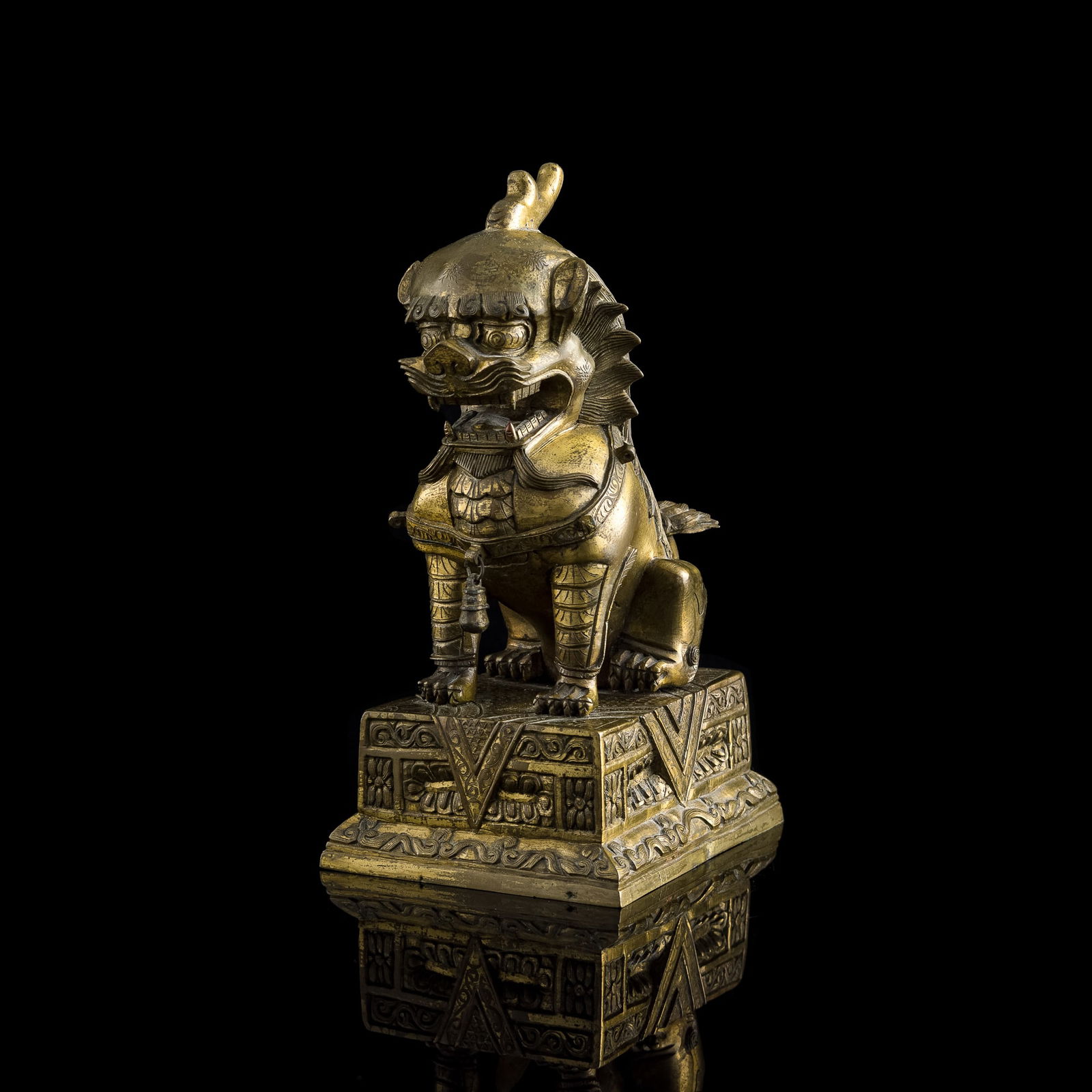 A Chinese gilt-bronze lion, 19th century (1 of 10)