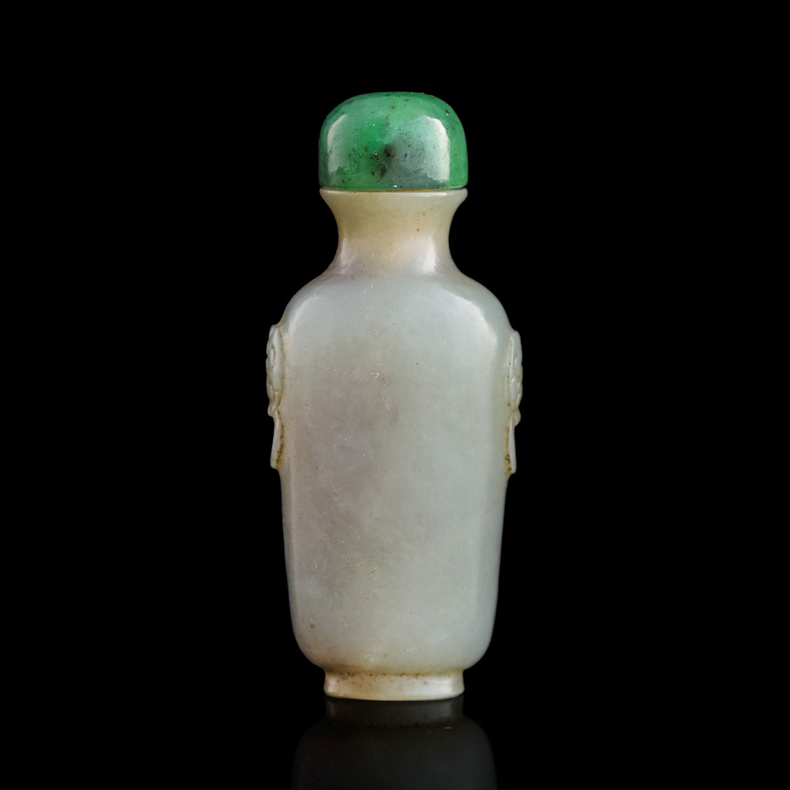 A Chinese carved white jade double-beast-handled snuff bottle, 18th century (1 of 7)