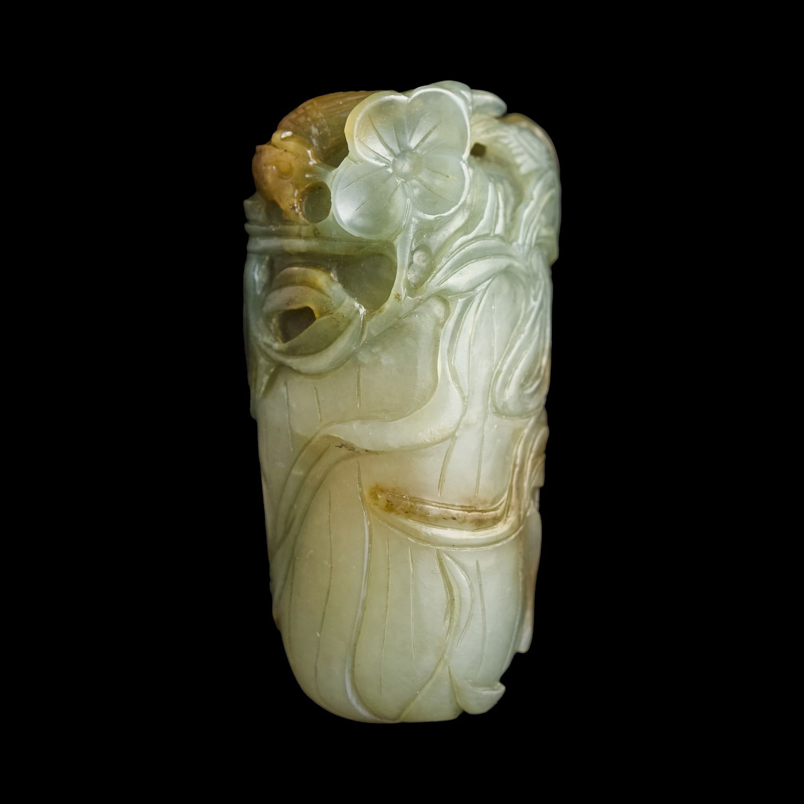 A Chinese carved jade melon-form snuff bottle, 18th century (1 of 7)