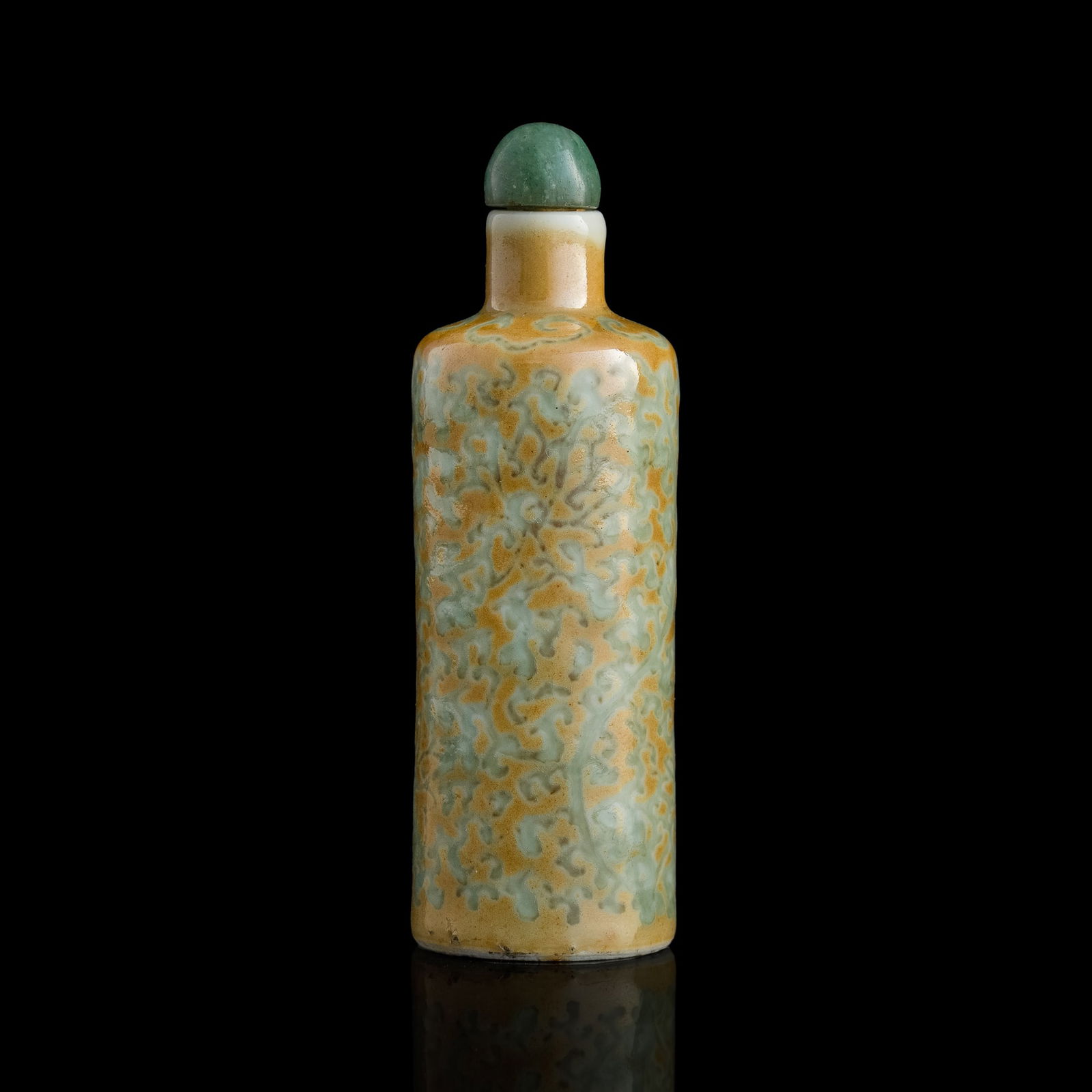 A Chinese yellow-ground 'vine scroll' snuff bottle, 19th century (1 of 7)