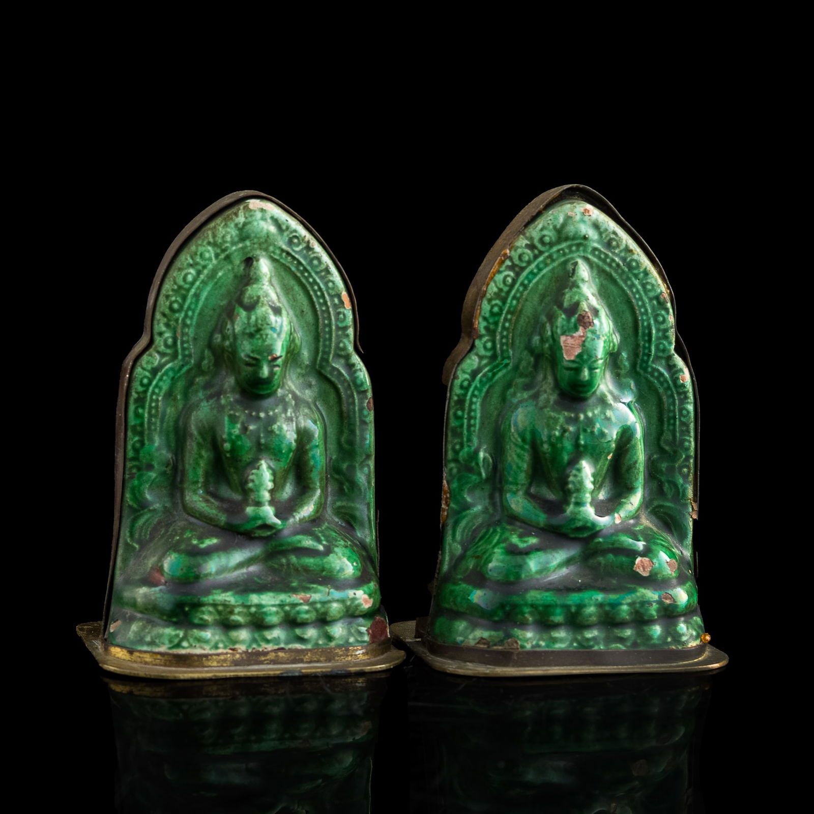 Two Chinese green-glazed Buddhas, 18th century (1 of 8)