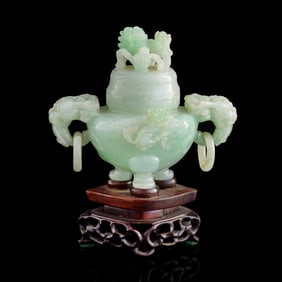 A Chinese jadeite lidded censer, 19th century