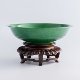 A Chinese green-glazed anhua bowl with lotus, Kangxi period, Qing dynasty