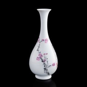 A Chinese 'Dafeng Tang' marked yuhuchun vase, commissioned by Zhang Daqian (Chinese, 1899-1983)