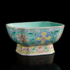 A Chinese turquoise-ground famille rose square bowl, 19th century