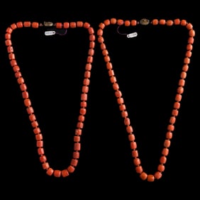 Two Chinese coral necklaces