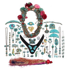 Fifty-six Chinese kingfisher and silver enamel jewelry, 19th century