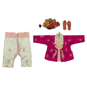 A set of Chinese embroidered children's garments, late 19th century