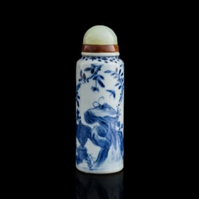 A Chinese blue and white 'insect' snuff bottle, 19th century