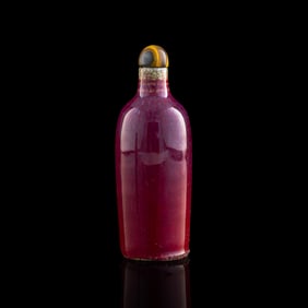 A Chinese flambe snuff bottle, 18th century